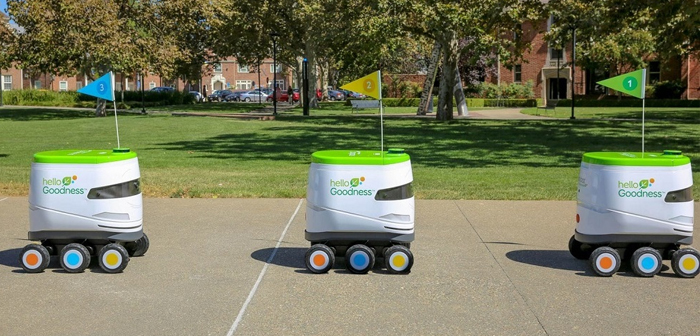 Aún en fase de pruebas, el Snackbot recorrerá las zonas ajardinadas, aceras y caminos de la Universidad del Pacífico. El campus de Stockon, también en California, verá transitar los robots rodantes durante los próximos meses, mientras se depura el software para que el funcionamiento de los mismos sea óptimo.