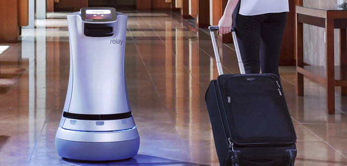 En el ámbito de la restauración aplicada al sector hostelero, Savioke es una empresa que ya está proveyendo a los profesionales de la industria con robots ayudantes que acometen labores de reparto dentro de las instalaciones.