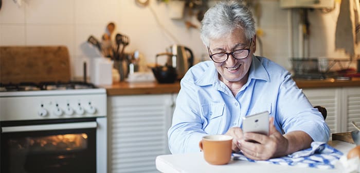 Los pedidos de comida a domicilio se multiplican en los mayores de 65 años por el miedo a ir a restaurantes