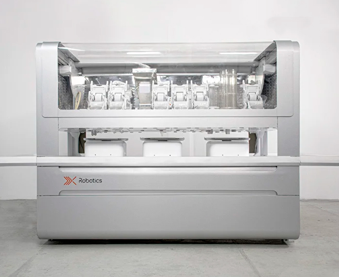 La cadena se alió con la empresa tecnológica xRobotics a principios de año para desarrollar una prueba en condiciones de trabajo reales con robots pizzeros.