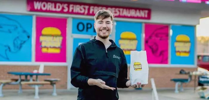 Delivery de Influencers, cientos de restaurantes virtuales impulsados por una celebridad.