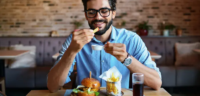 Los restaurantes de comida rápida necesitan un equilibrio entre tecnología y trato humano