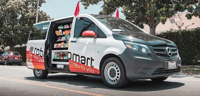 Ahora, algunas familias afortunadas del estado de California podrán solicitar que un camión de los helados robotizado pase por su domicilio con solo un par de clics.