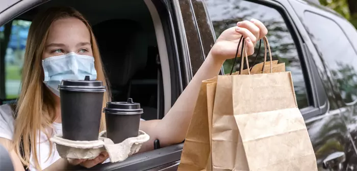 La recogida en la acera mejora la experiencia de usuario en los restaurantes.