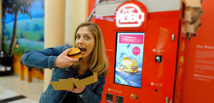 RoboBurger es capaz de recrear técnicas. O más bien, ha sido diseñada con dichas habilidades como parte de su arsenal culinario. El aparato está dotado de inteligencia artificial, parrillas de tecnología puntera y una hermosa fachada roja que llama la atención de quienes pasan por su alrededor.