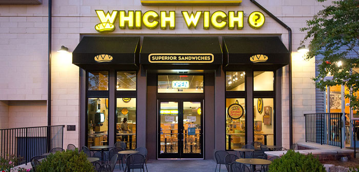 Which Wich? es una cadena de bocaterías especializada en sándwiches, aunque también tienen una sección destinada a las ensaladas.