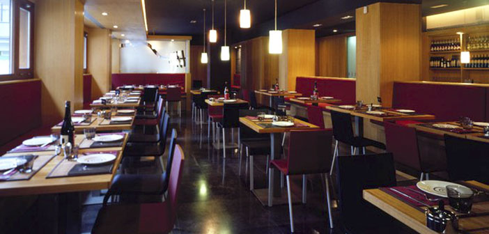Este restaurante, que cuenta con un cuidado diseño minimalista es una referencia para el resto de negocios de hostelería.