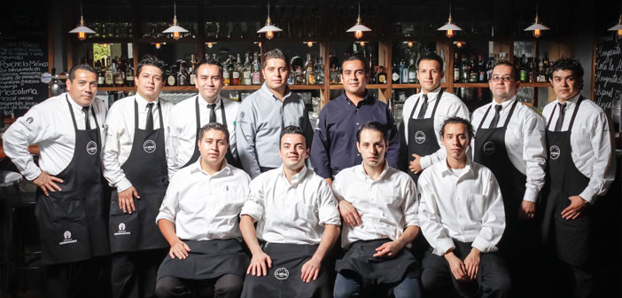 Es uno de los puntos más difíciles en la gestión de un restaurante. La búsqueda de un servicio cualificado cada vez se complica más, y sin duda, constituye una gran parte del futuro de la empresa.