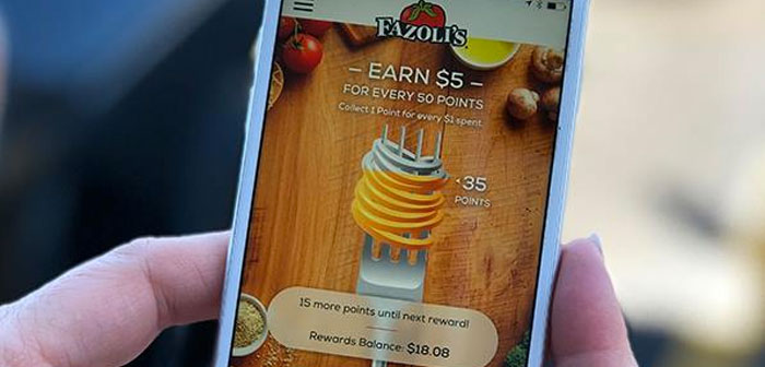 Se modificó y actualizó el menú de los restaurantes, se recibieron con las brazos abiertos los servicios de reserva online y por vía digital, se introdujo el reparto de comida a domicilio como parte integral del modelo de negocio y se estableció un programa de fidelización de la clientela que lo cambió todo.