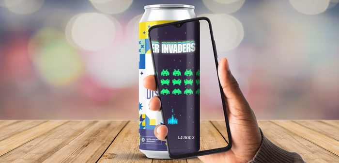 Latas de cerveza para jugar a Space Invaders en realidad aumentada